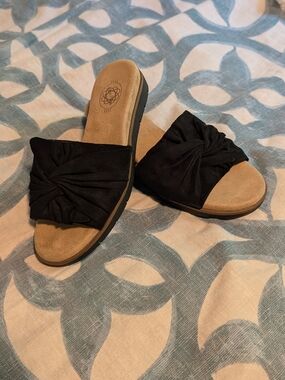 Hocus Pocus Black Knotted Slide Sandals
